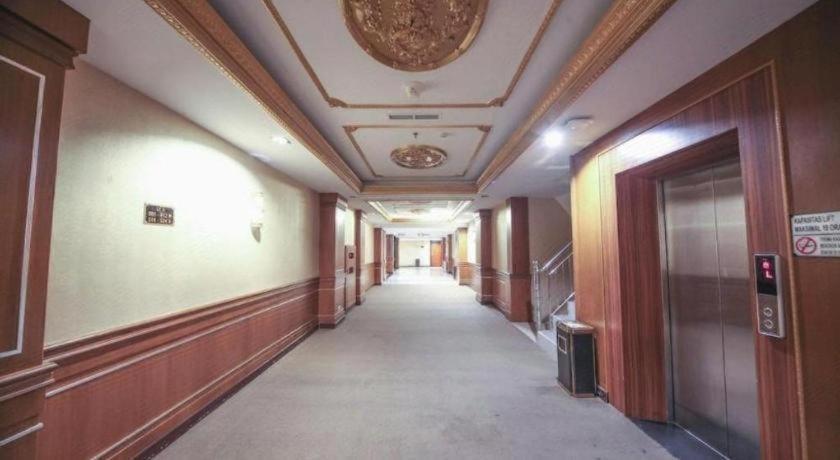 فندق نيو هوليود بيكانبارو المظهر الخارجي الصورة